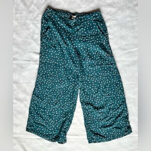 Roxy Teal Floral Women’s Casual ankle pants sz Medium M [b17]